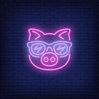 Cute Cartoon Pink Pig Sunglasses Neon Sign