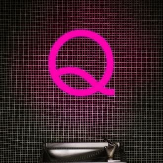 Letter Q Neon Sign