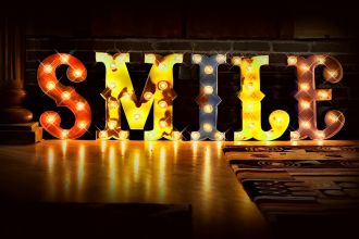 Steel Marquee Letter Smile High-End Custom Zinc Metal Marquee Light Marquee Sign