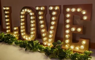 Steel Marquee Letter LOVE Gold Home Decor High-End Custom Zinc Metal Marquee Light Marquee Sign